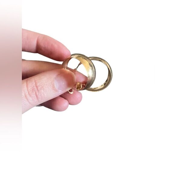 Gold-toned Hoop Earrings - Picture 4 of 5